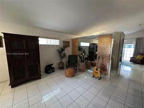 3299 W 76 St, Hialeah, FL 33018 photo 5