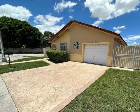 3299 W 76 St, Hialeah, FL 33018 photo 3