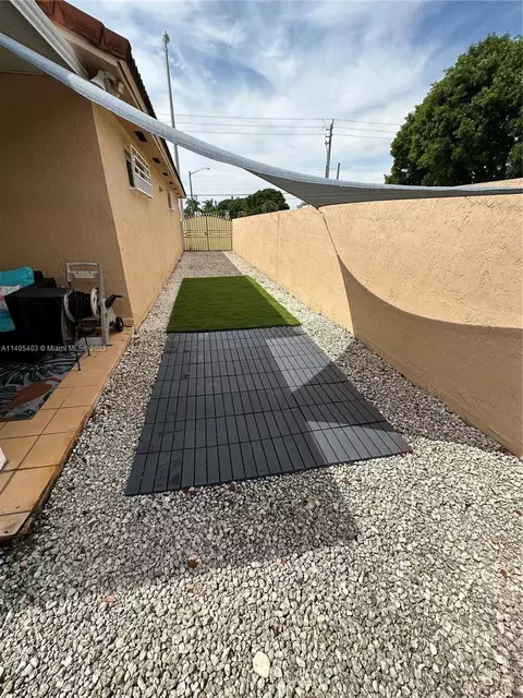 3299 W 76 St, Hialeah, FL 33018 photo 21