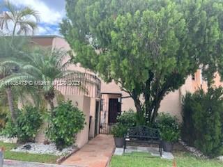 9197 Fontainebleau Blvd #3, Miami, FL 33172