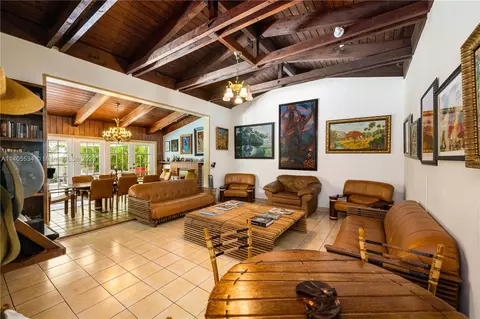 153 Harbor Dr, Key Biscayne, FL 33149 photo 1