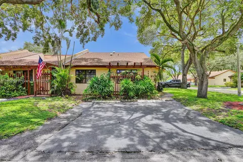 1531 NW 98th Ave #1531, Pembroke Pines, FL 33024