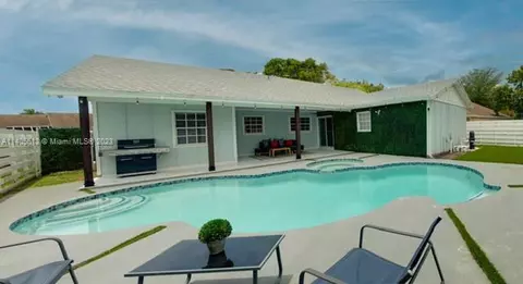 14035 SW 150th Ter, Miami, FL 33186