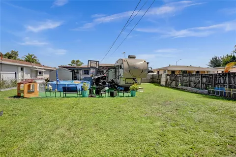 774 E 47th St, Hialeah, FL 33013 photo 28