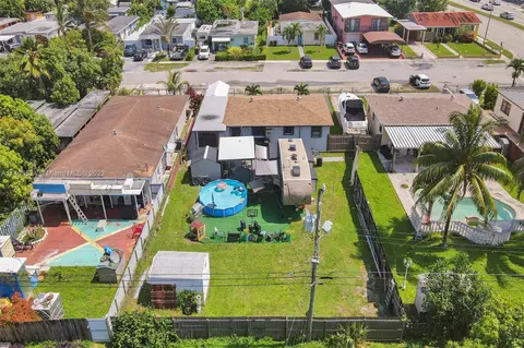 774 E 47th St, Hialeah, FL 33013 photo 34
