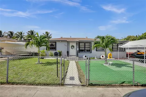 774 E 47th St, Hialeah, FL 33013 photo 3