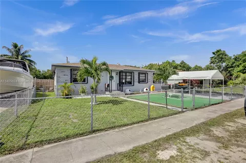 774 E 47th St, Hialeah, FL 33013