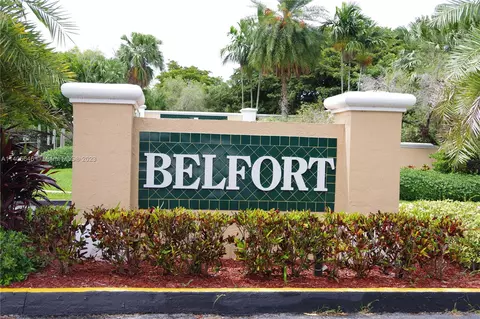 9453 N Belfort Cir #212, Tamarac, FL 33321