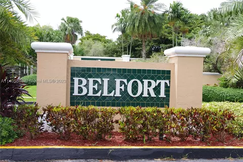 9453 N Belfort Cir #212, Tamarac, FL 33321