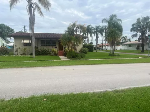 402 SE 3rd St, Dania Beach, FL 33004