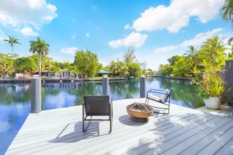 1461 NE 28th Pl, Wilton Manors, FL 33334