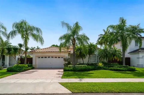 8963 SW 113th Pl, Miami, FL 33176