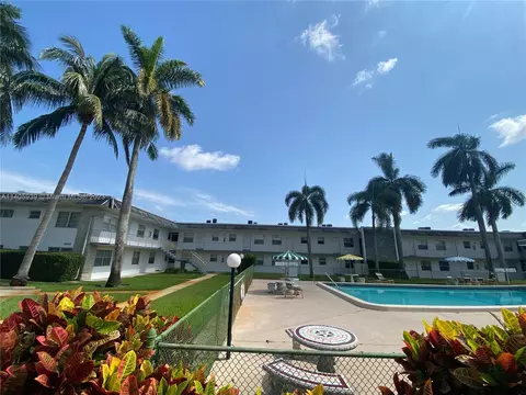 6201 SW 37th St #103, Davie, FL 33314