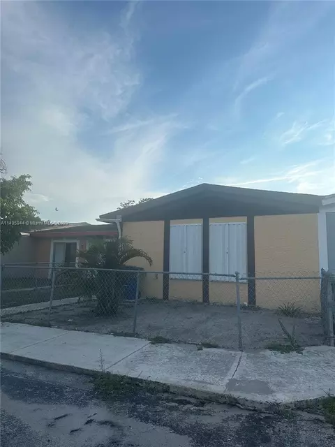 21444 NW 40th Cir Ct #21444, Miami Gardens, FL 33055