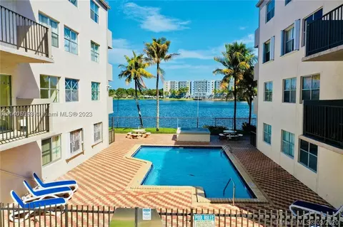 5505 NW 7th St #W107, Miami, FL 33126