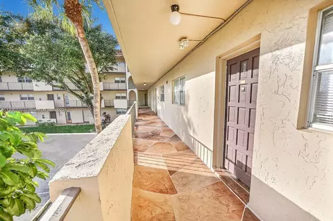 6301 N Falls Cir Dr #203, Lauderhill, FL 33319