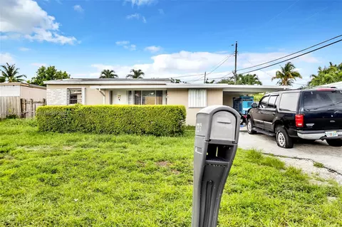 2633 NE 15th Ave, Pompano Beach, FL 33064
