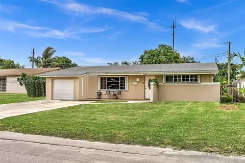 6713 Arbor Dr, Miramar, FL 33023