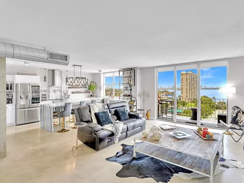 11111 Biscayne Blvd #11C, Miami, FL 33181