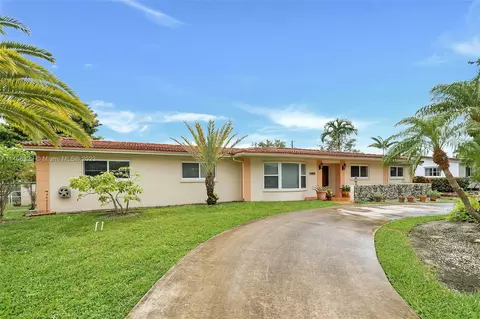 8720 SW 86th Ave, Miami, FL 33143