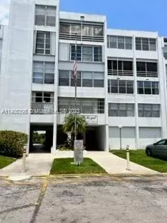 6901 Cypress Rd #C16, Plantation, FL 33317