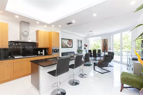 6000 Island Blvd #104, Aventura, FL 33160