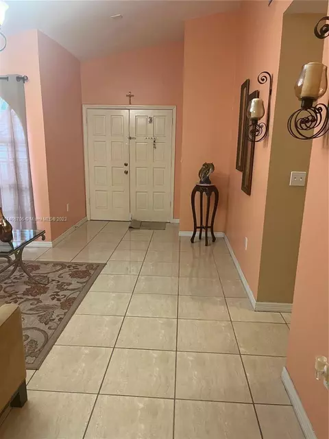 14231 SW 53rd St, Miami, FL 33175