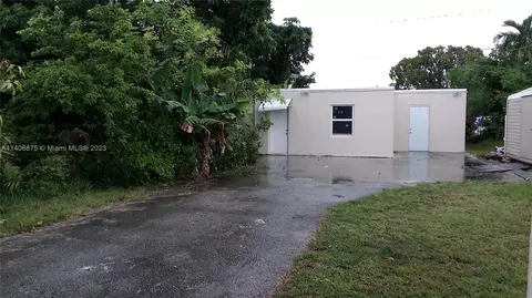 6043 Polk St, Hollywood, FL 33024
