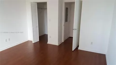 335 S Biscayne Blvd #1804, Miami, FL 33131