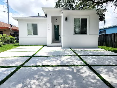 2206 Mcclellan St, Hollywood, FL 33020