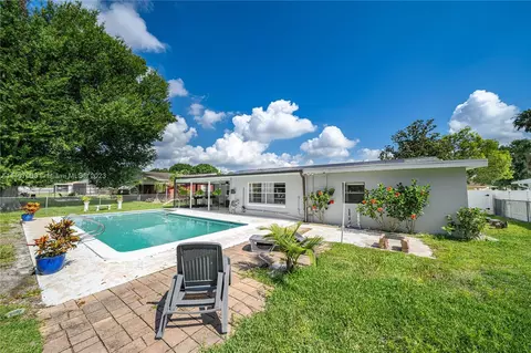 2403 Pasco Dr, Sebring, FL 33870 photo 5