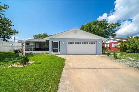 2403 Pasco Dr, Sebring, FL 33870