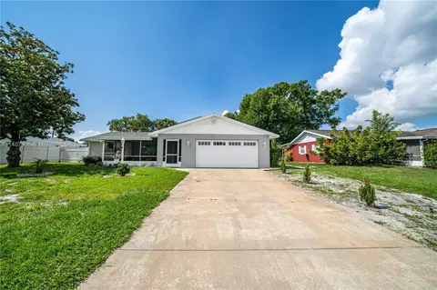 2403 Pasco Dr, Sebring, FL 33870 photo 2