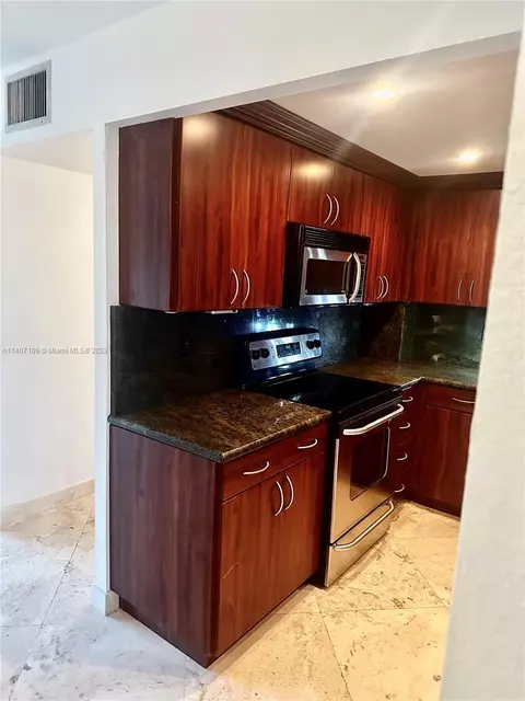 1913 S Ocean Dr #226, Hallandale Beach, FL 33009