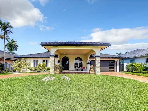 1502 SW 142nd Ave, Miami, FL 33184