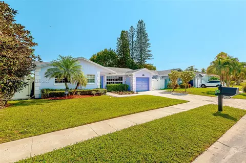 22833 SW 65th Way, Boca Raton, FL 33428