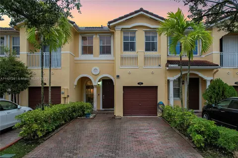 913 SW 149th Ct #913, Miami, FL 33194