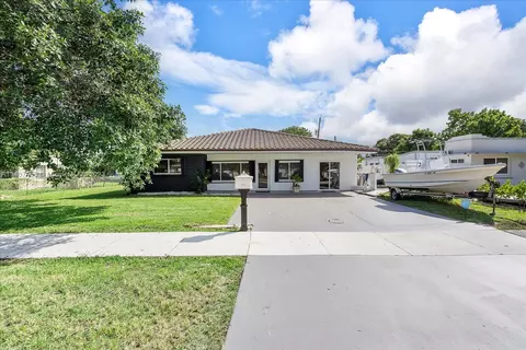 15630 W Bunche Park Dr, Miami Gardens, FL 33054