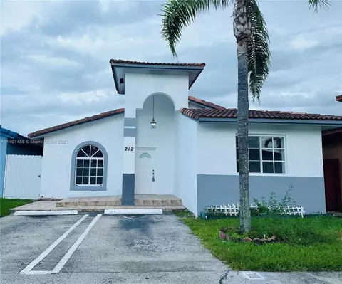 7001 W 35th Ave #212, Hialeah, FL 33018