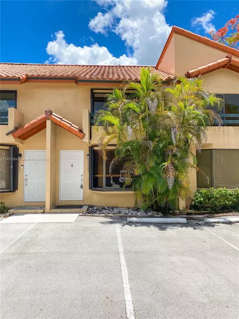 10045 SW 77th Ct #10045, Miami, FL 33156