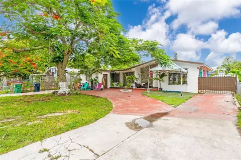 621 Jann Ave, Opa Locka, FL 33054