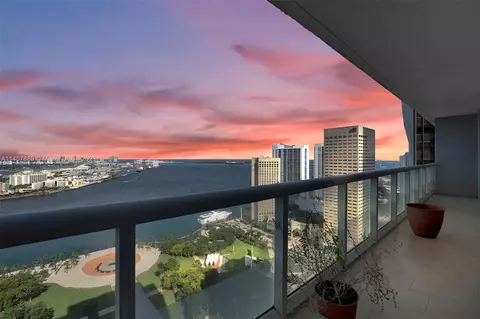 50 Biscayne Blvd #3708, Miami, FL 33132
