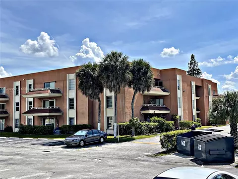 17500 NW 68th Ave #D1003, Hialeah, FL 33015