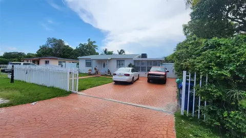 12800 NW 17th Pl, Miami, FL 33167