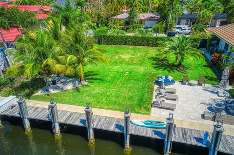3424 NE 167th St, North Miami Beach, FL 33160