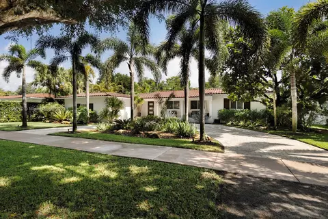 425 Miller Rd, Coral Gables, FL 33146
