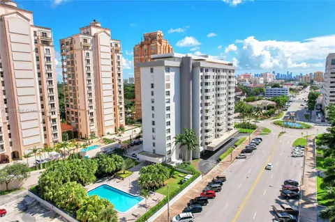 625 Biltmore Way #1206, Coral Gables, FL 33134