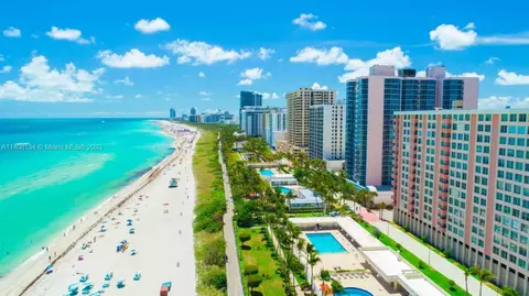 2899 Collins Ave #1710, Miami Beach, FL 33140