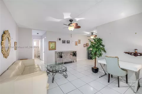 350 Collins Ave #205, Miami Beach, FL 33139