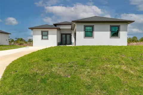 1160 Helen, Lehigh Acres, FL 33974